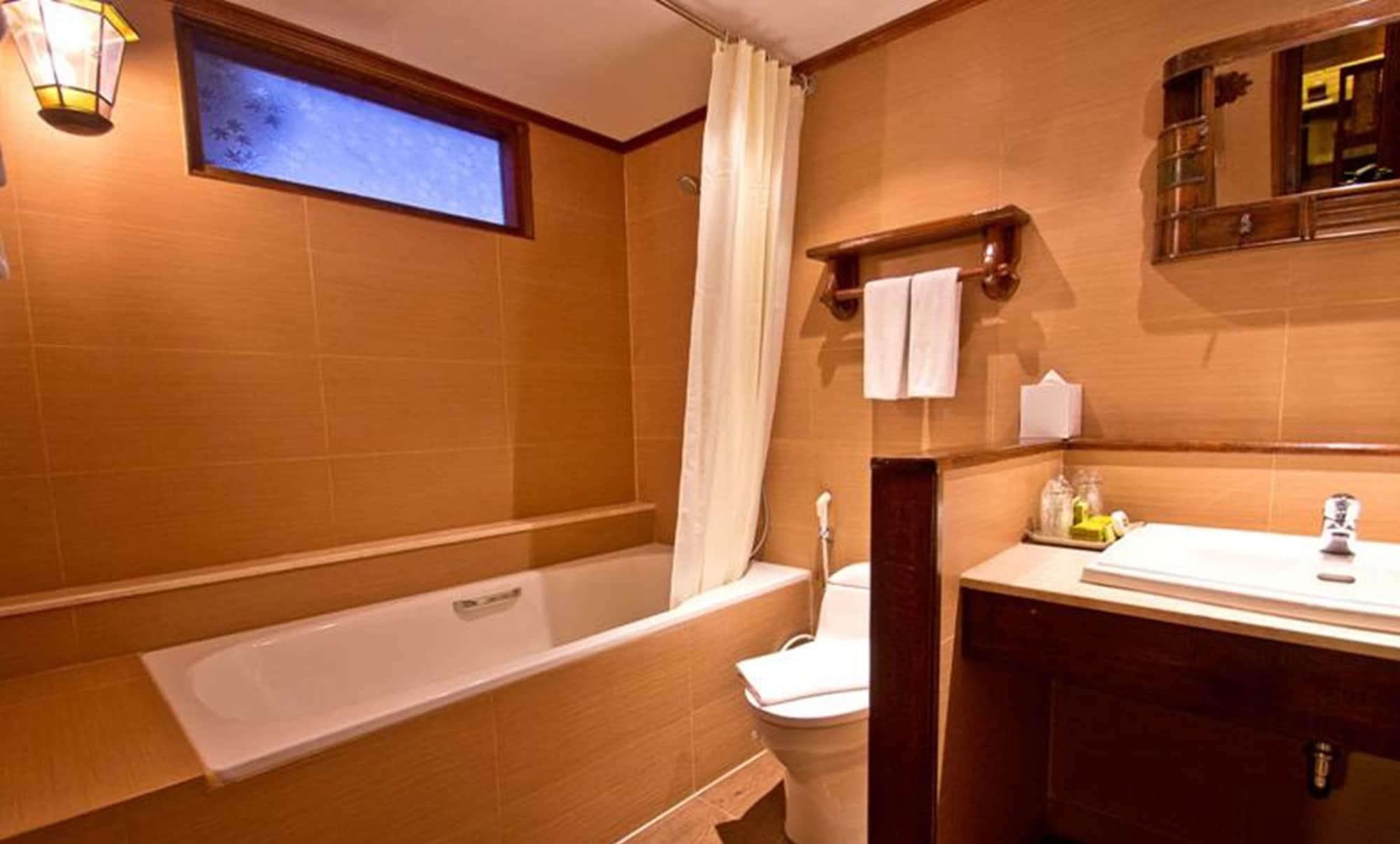 De Batara Hotel Bandung Extérieur photo