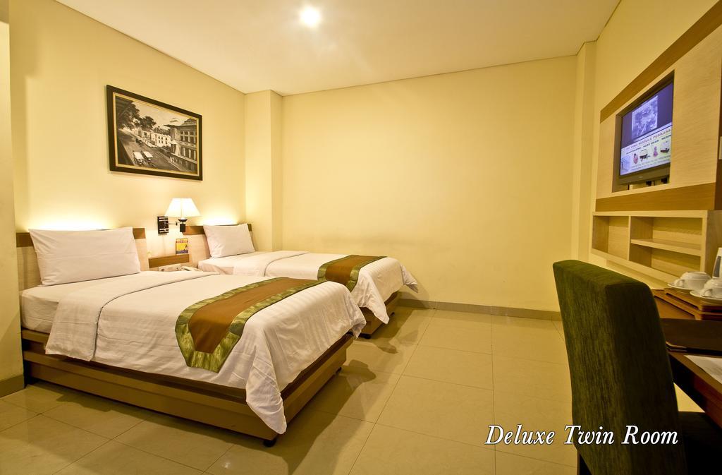 De Batara Hotel Bandung Extérieur photo