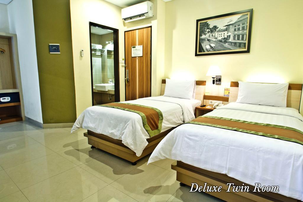 De Batara Hotel Bandung Extérieur photo
