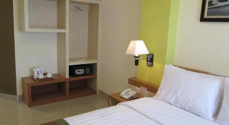 De Batara Hotel Bandung Extérieur photo