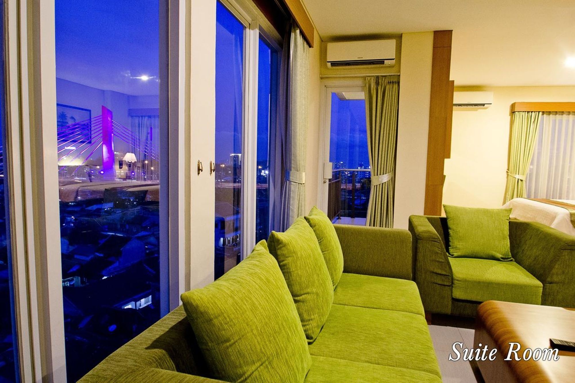 De Batara Hotel Bandung Extérieur photo